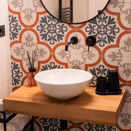 Garibaldi Guest house 4*